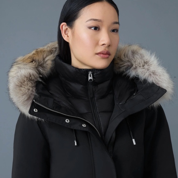 SHILOH-F 2-IN-1 fitted down coat with removable bib and natural fur - Picture 2 of 14